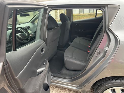 Used 2017 Nissan Leaf S image 15