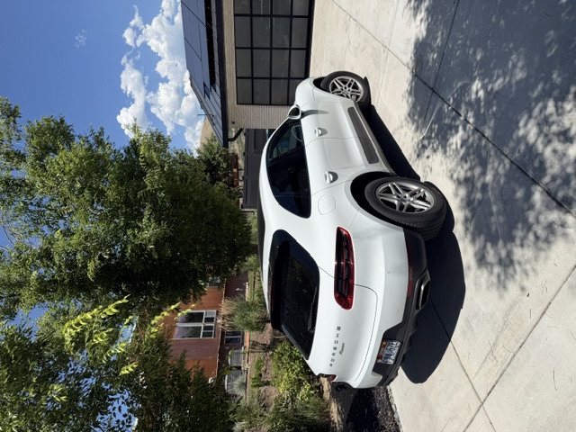 Used 2018 Porsche Macan Sport Edition AWD/4WD image 2