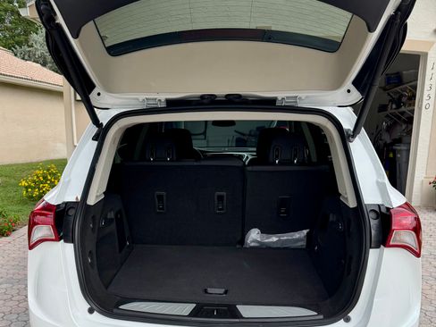 Used 2020 Buick Envision Essence image 12