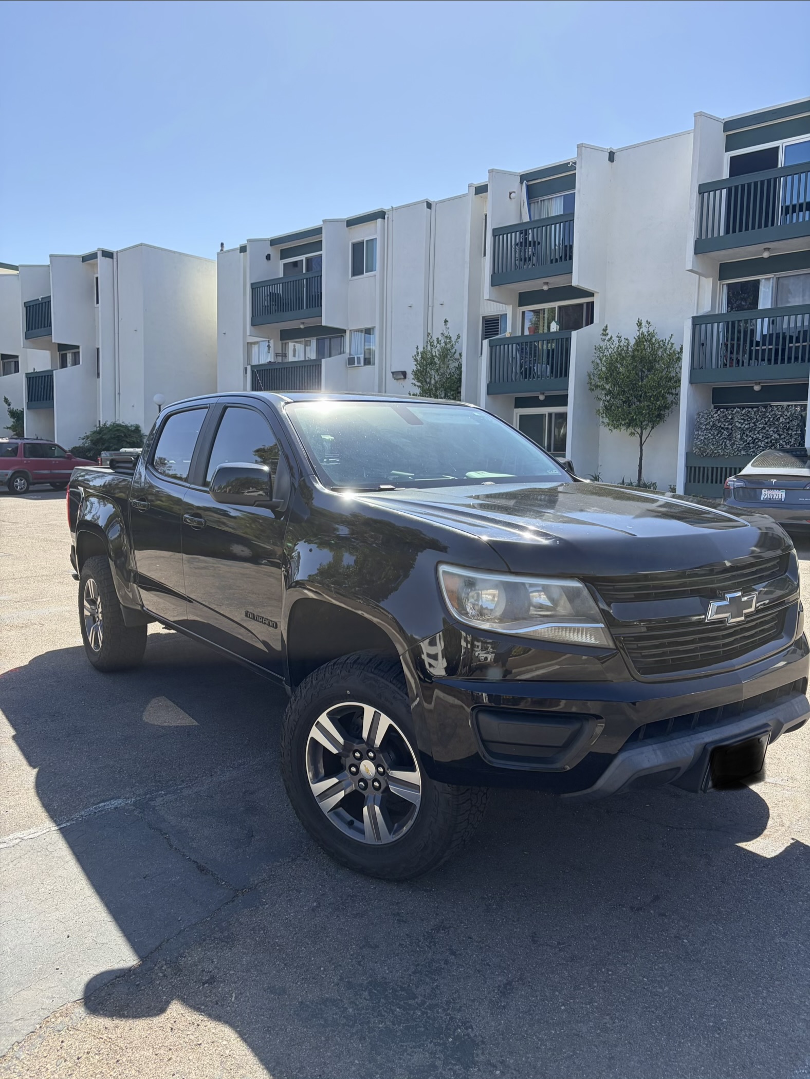 Used 2016 Chevrolet Colorado LT w/ Midnight Edition AWD/4WD image 2