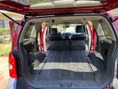 Used 2014 Nissan Xterra PRO-4X w/ Pro-4x Leather Package image 17