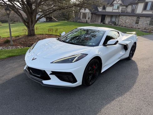 Used 2020 Chevrolet Corvette Stingray Premium Cpe w/ 3LT Preferred Equipment Group image 1