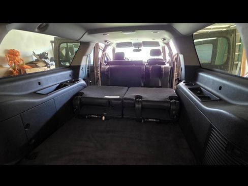 Used 2013 GMC Yukon XL SLE RWD image 7