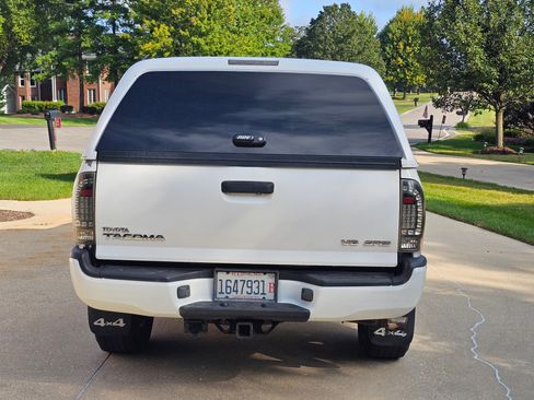 Used 2007 Toyota Tacoma 4x4 Double Cab w/ TRD Sport Pkg #3 image 11