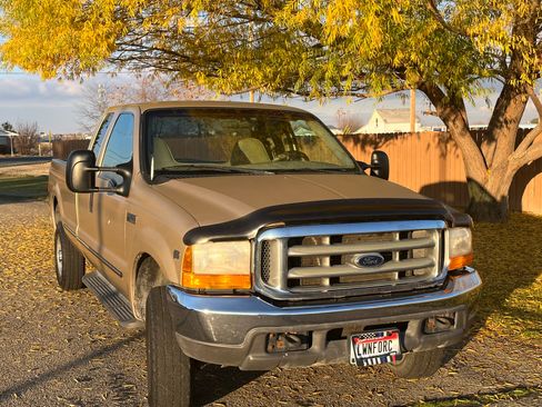 Used 1999 Ford F250 4x4 SuperCab Super Duty image 5