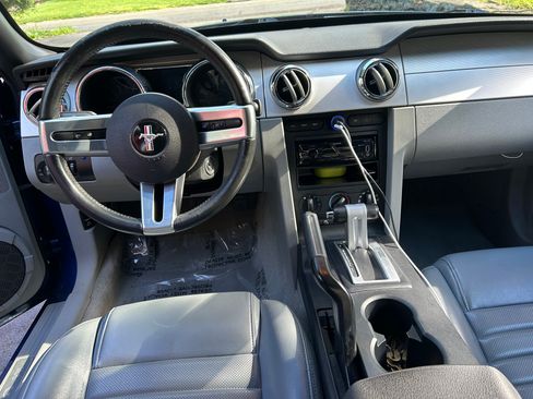 Used 2007 Ford Mustang GT RWD image 6