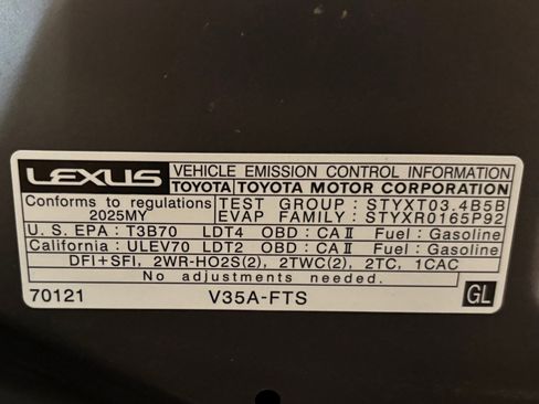 Used 2025 Lexus GX 550 AWD/4WD image 32