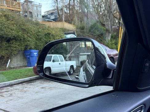 Used 2018 Audi Q3 2.0T Premium Plus w/ Premium Plus Package image 18