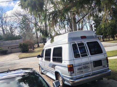 Used 1994 Ford E-150 and Econoline 150 image 4