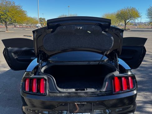 Used 2016 Ford Mustang GT Premium image 9