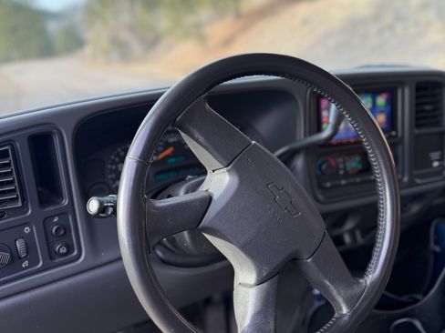 Used 2003 Chevrolet Silverado 1500 LS RWD image 16