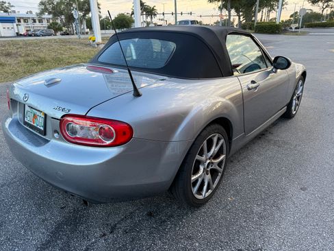 Used 2013 MAZDA MX-5 Miata Grand Touring RWD image 6