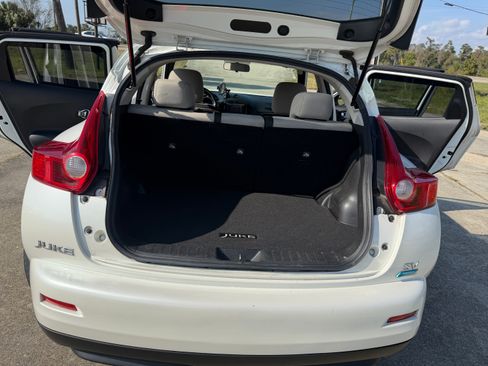 Used 2013 Nissan Juke SV image 11