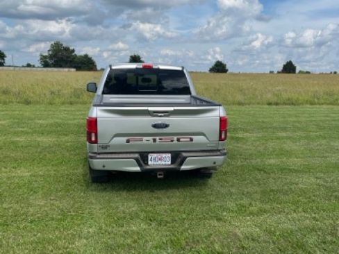Used 2019 Ford F150 Lariat w/ Equipment Group 502A Luxury AWD/4WD image 8