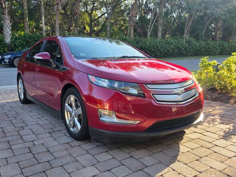Used 2012 Chevrolet Volt Premium w/ Premium Trim Package image 1