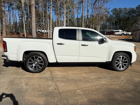 Used 2021 GMC Canyon Denali image 28