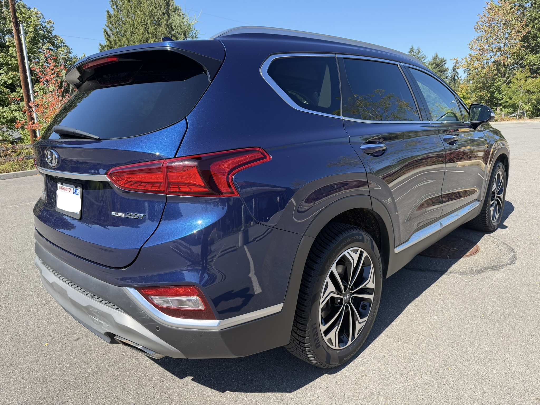 Used 2019 Hyundai Santa Fe AWD w/ Cargo Package image 8