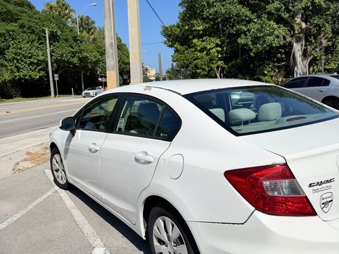 Used 2012 Honda Civic LX image 5