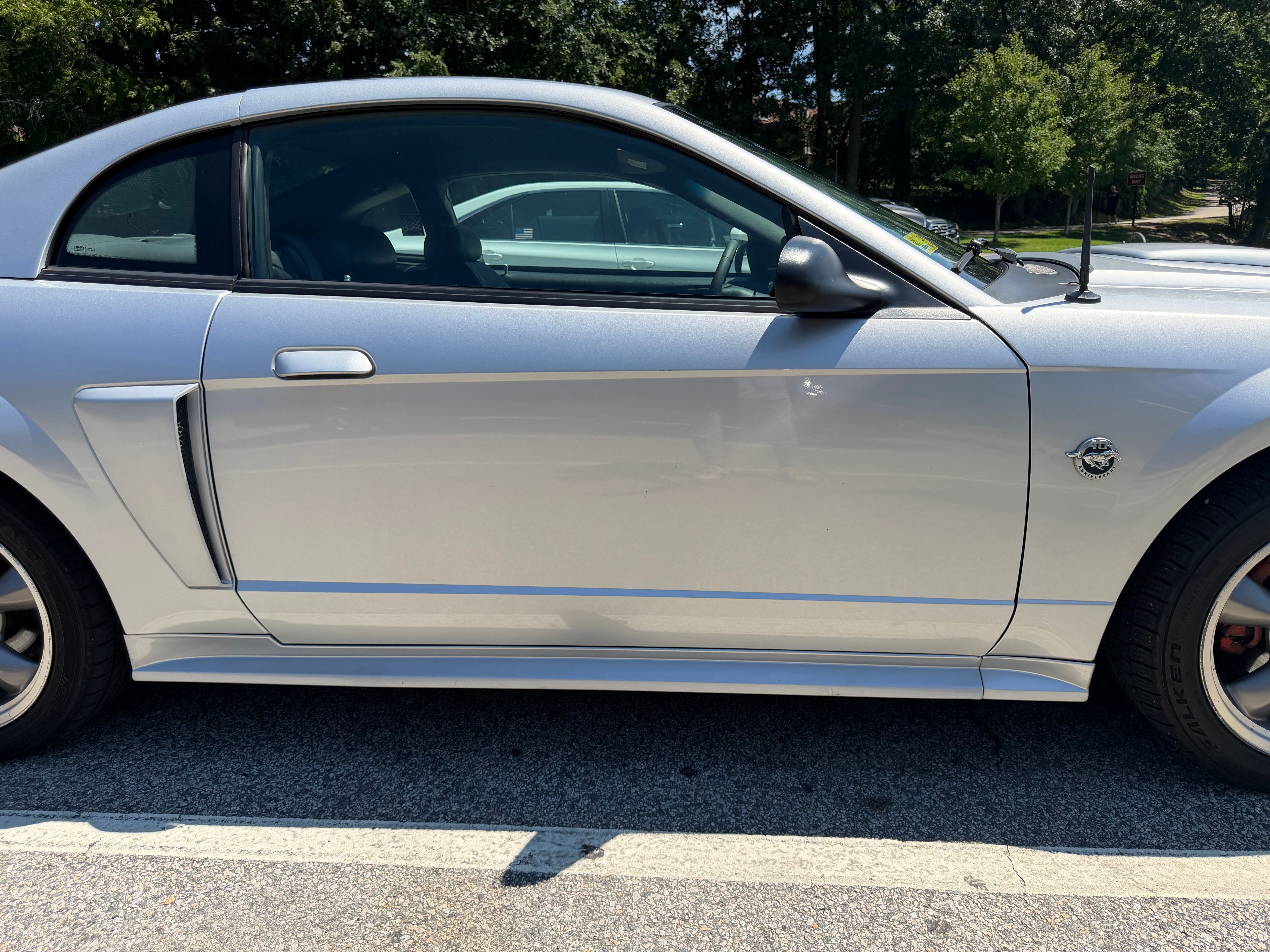 Used 2004 Ford Mustang GT RWD image 11