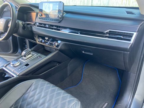 Used 2023 Mitsubishi Outlander SEL image 21