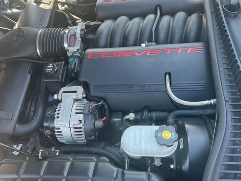 Used 2004 Chevrolet Corvette Convertible w/ Preferred Equipment Group image 25