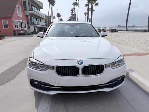 Used 2017 BMW 330e image 4