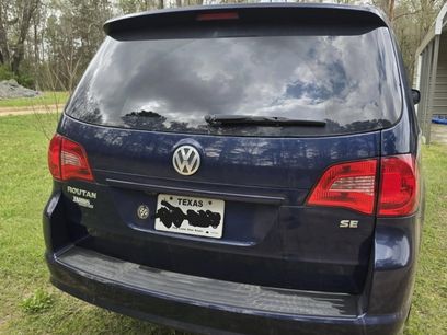 Used 2014 Volkswagen Routan SE