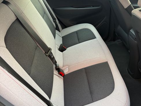 Used 2021 Chevrolet Bolt LT image 16