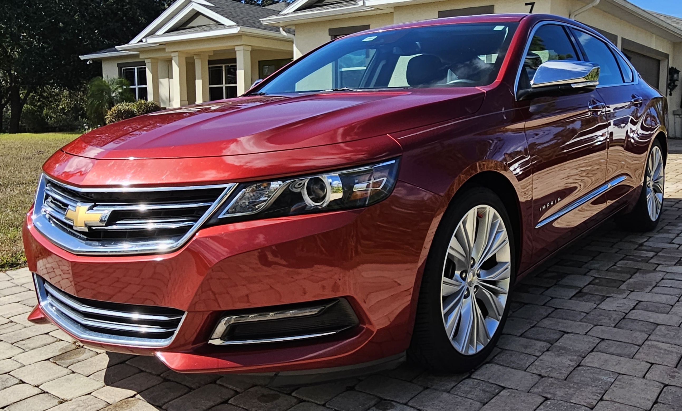 Used 2015 Chevrolet Impala LTZ FWD image 4