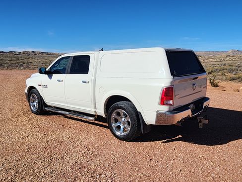 Used 2018 RAM 1500 Laramie w/ Convenience Group image 10