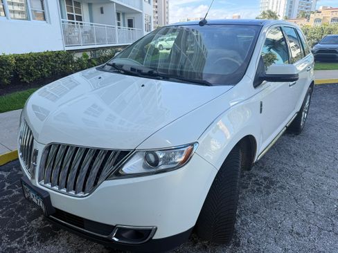 Used 2012 Lincoln MKX AWD image 12