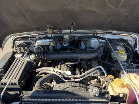 Used 2004 Jeep Wrangler 4WD image 6