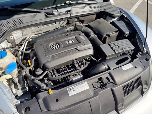 Used 2014 Volkswagen Beetle 1.8T image 13