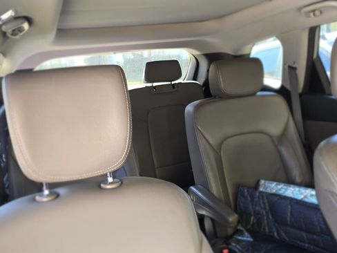 Used 2013 Hyundai Santa Fe Limited w/ Technology Pkg image 8