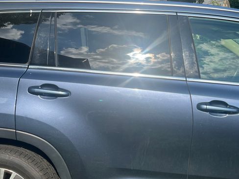 Used 2015 Toyota Highlander XLE AWD/4WD image 6