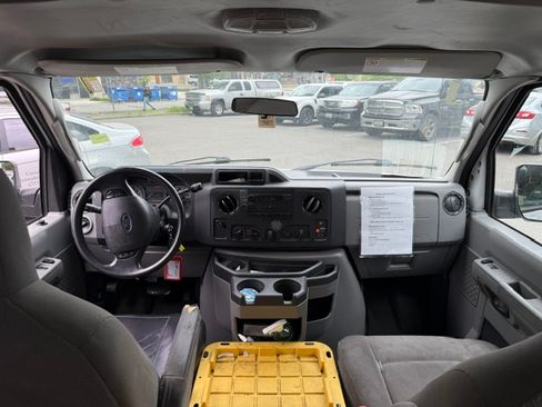 Used 2013 Ford E-250 and Econoline 250 w/ PWR Group RWD image 6