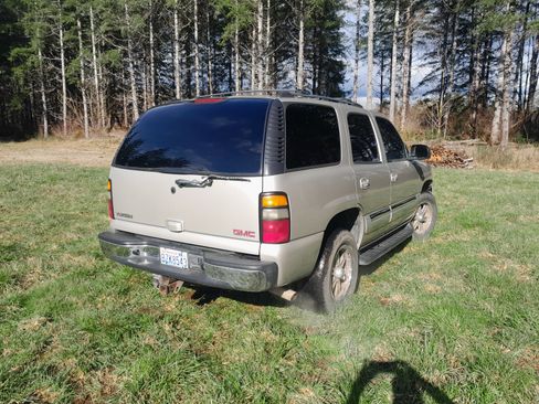 Used 2004 GMC Yukon SLT w/ 1SC Preferred Equipment Group image 6