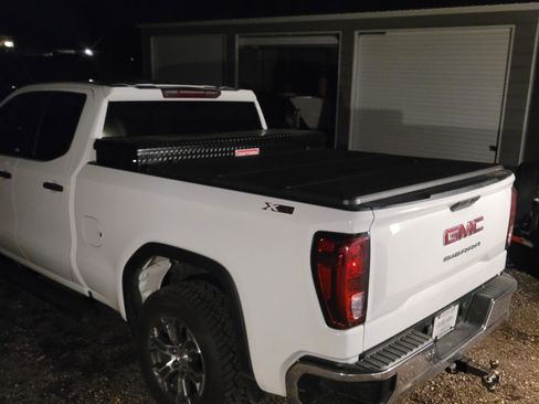 Used 2020 GMC Sierra 1500 4x4 Double Cab w/ Sierra Value Package image 12