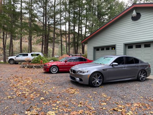 Used 2004 BMW 330i Sedan image 2