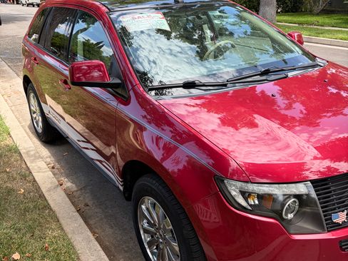 Used 2010 Ford Edge SEL FWD image 5