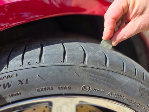 Used 2007 Chevrolet Corvette Convertible w/ Preferred Equipment Group image 13