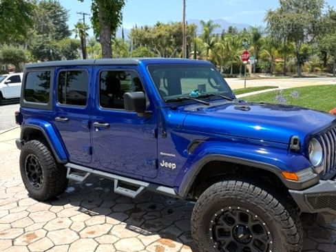 Used 2018 Jeep Wrangler Unlimited Sahara AWD/4WD image 1