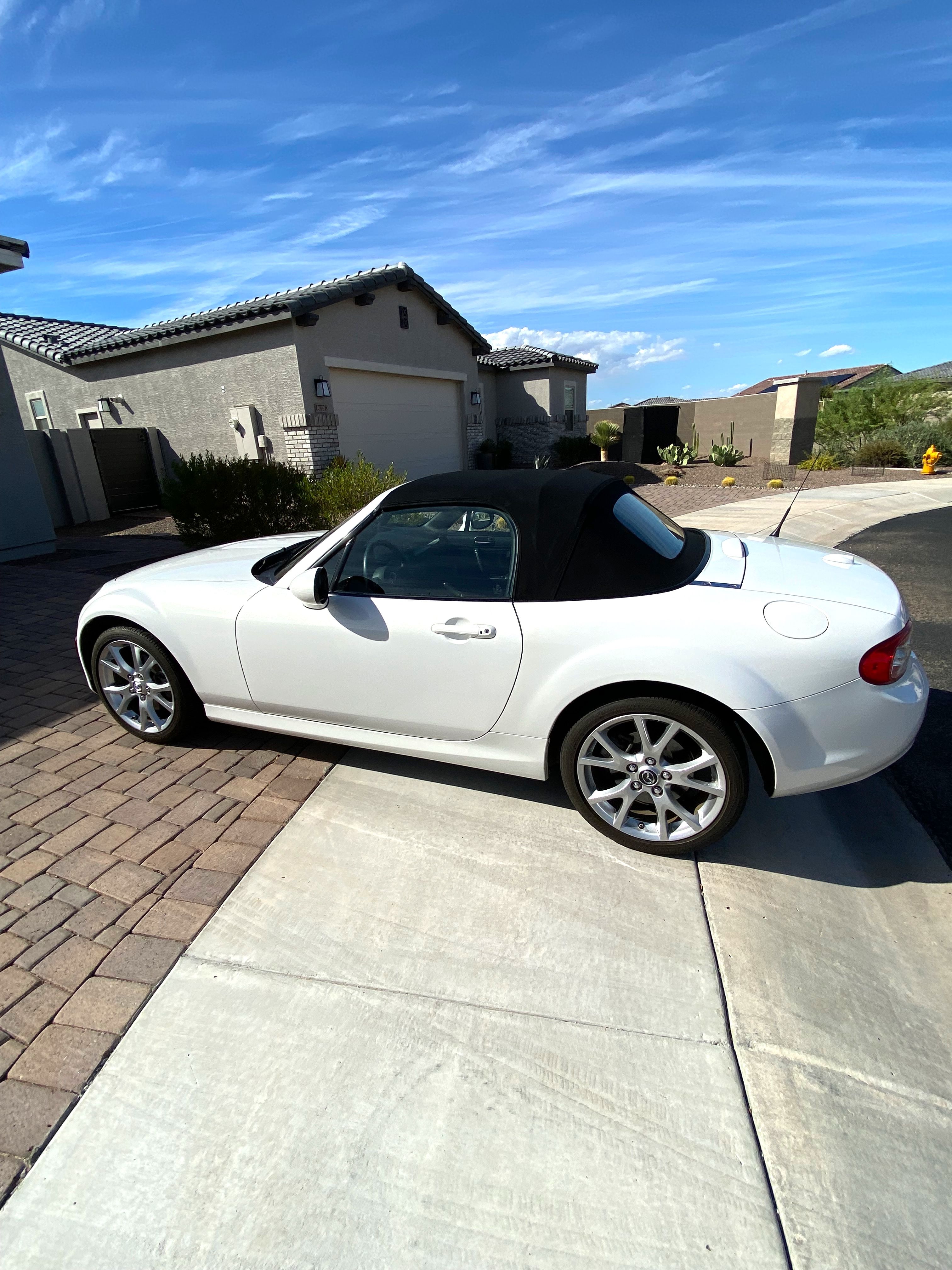 Used 2014 MAZDA MX-5 Miata Grand Touring w/ Premium Package RWD image 6