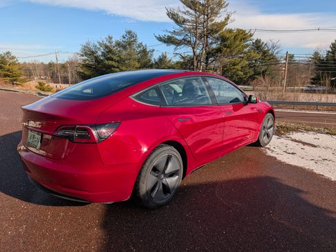Used 2019 Tesla Model 3 Mid Range image 10