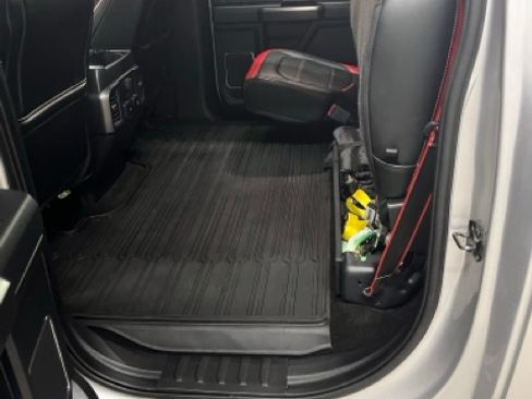 Used 2019 Ford F150 Lariat w/ Equipment Group 502A Luxury AWD/4WD image 11
