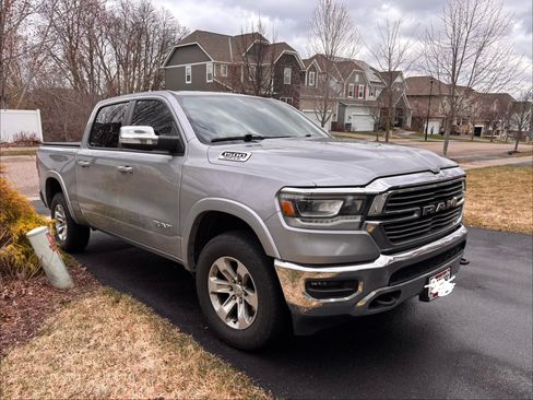Used 2019 RAM 1500 Laramie w/ Off Road Group image 5