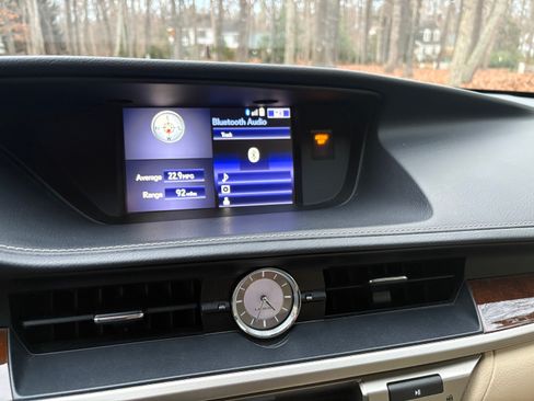 Used 2015 Lexus ES 350 w/ Luxury Package image 15