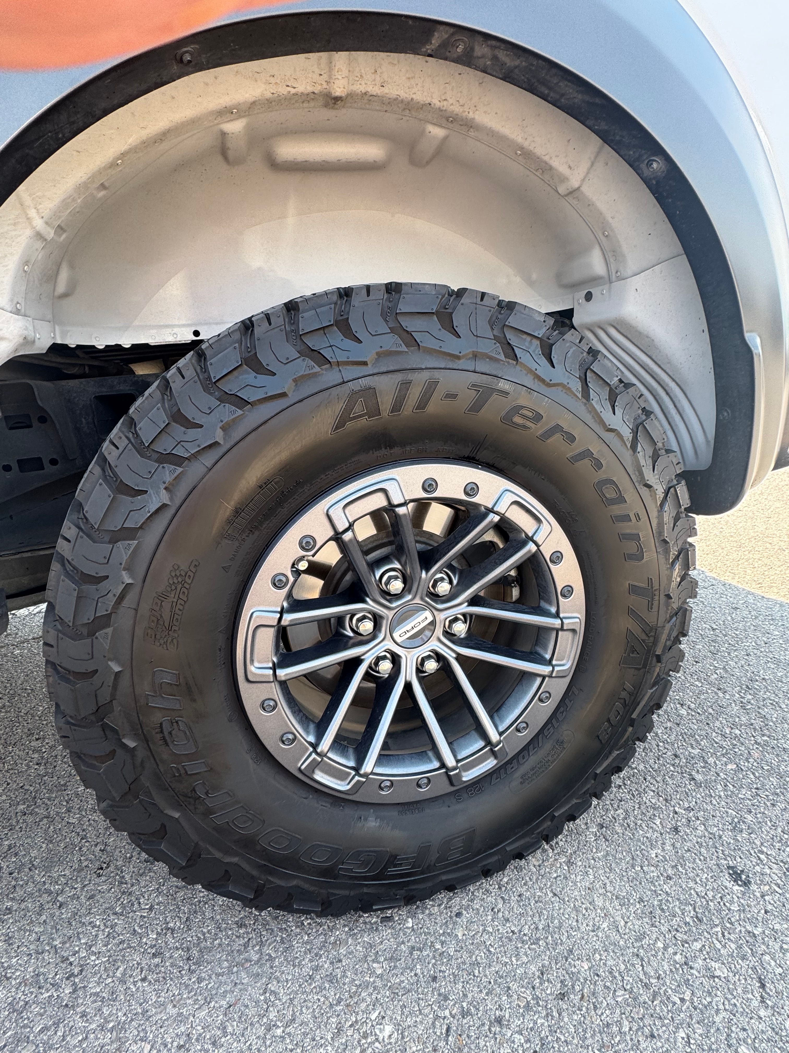 Used 2020 Ford F150 Raptor w/ Equipment Group 801A Mid AWD/4WD image 13