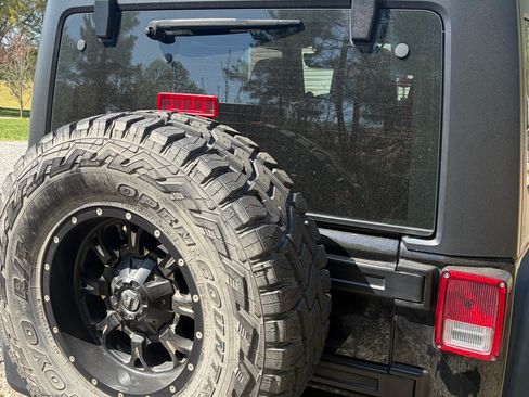 Used 2013 Jeep Wrangler Sport image 12