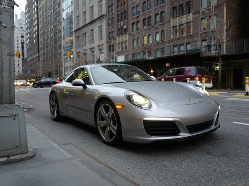 Used 2019 Porsche 911 Carrera image 6